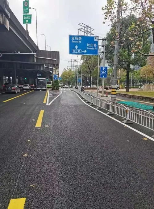 交通微改造，鋪就大通暢 公交港灣、友誼西路助力出行便捷