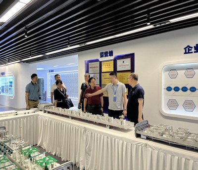 電子與通信工程學(xué)院赴黃埔區(qū)開展主題教育學(xué)習(xí)調(diào)研，探索創(chuàng)新教育綜合體發(fā)展新路徑